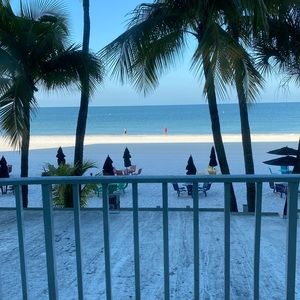 Meet your Posher, Heisha